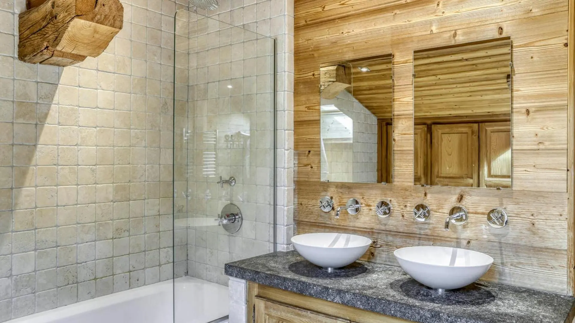 Apartment Duplex 3 Chambres Avec Terrasse, Wifi Et Parking - Proche Pistes - Fr-1-453-216 Megeve